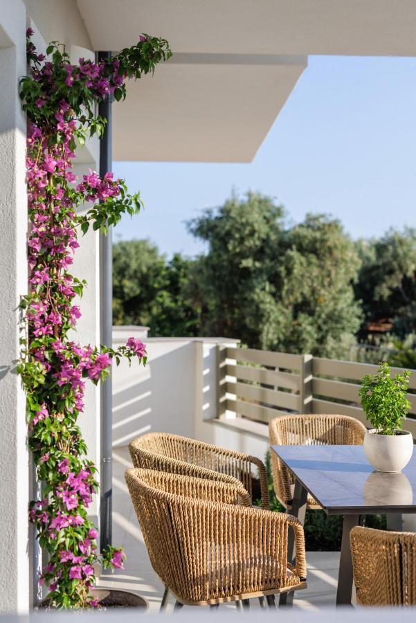 Helia All Seasons Apartments Astris Esterno foto