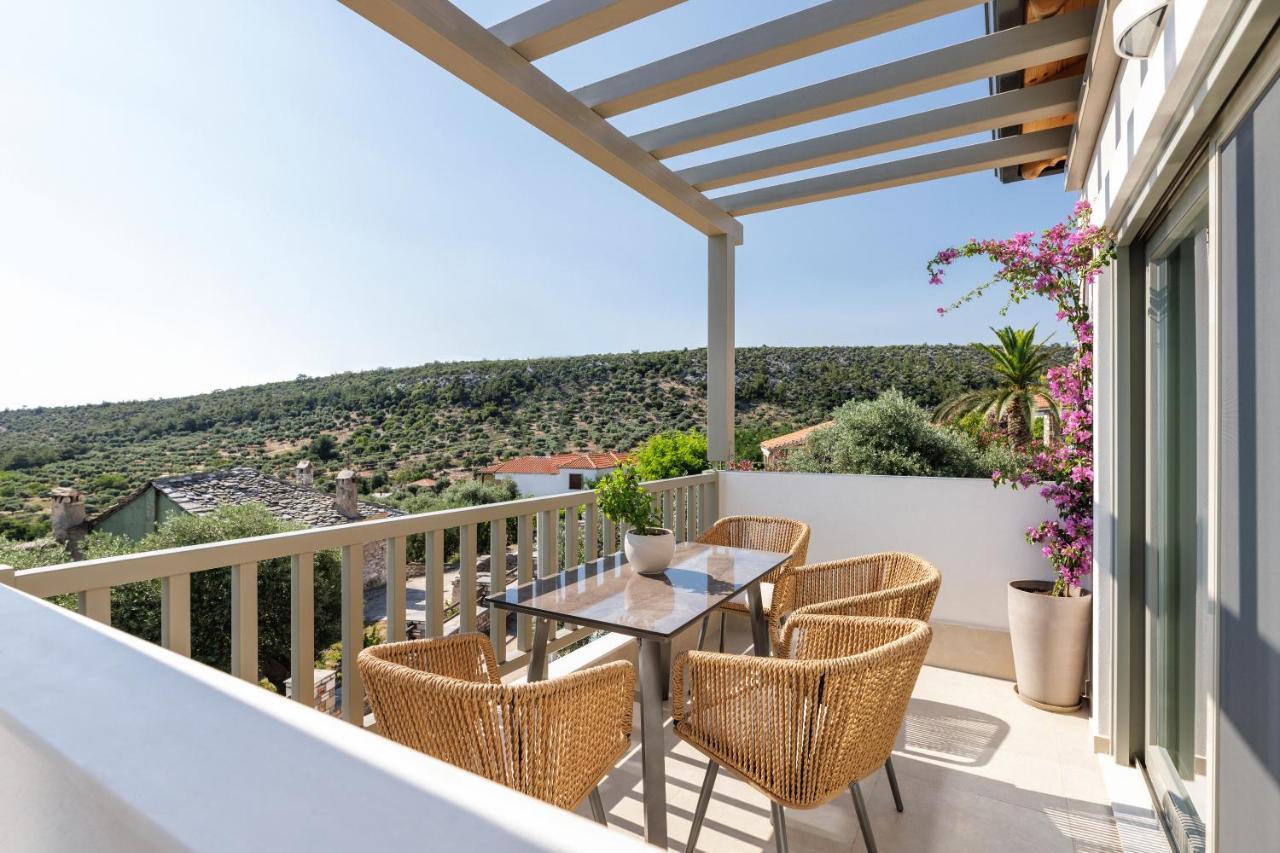 Helia All Seasons Apartments Astris Esterno foto